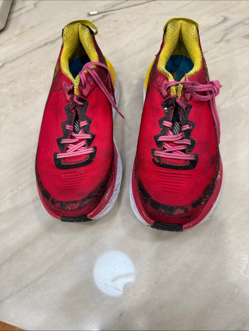 Women's HOKA Size 8.5. Don't know the model